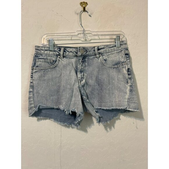 Refuge Sz 6 Light Wash Women Jean Shorts Frayed Hem - Picture 1 of 7
